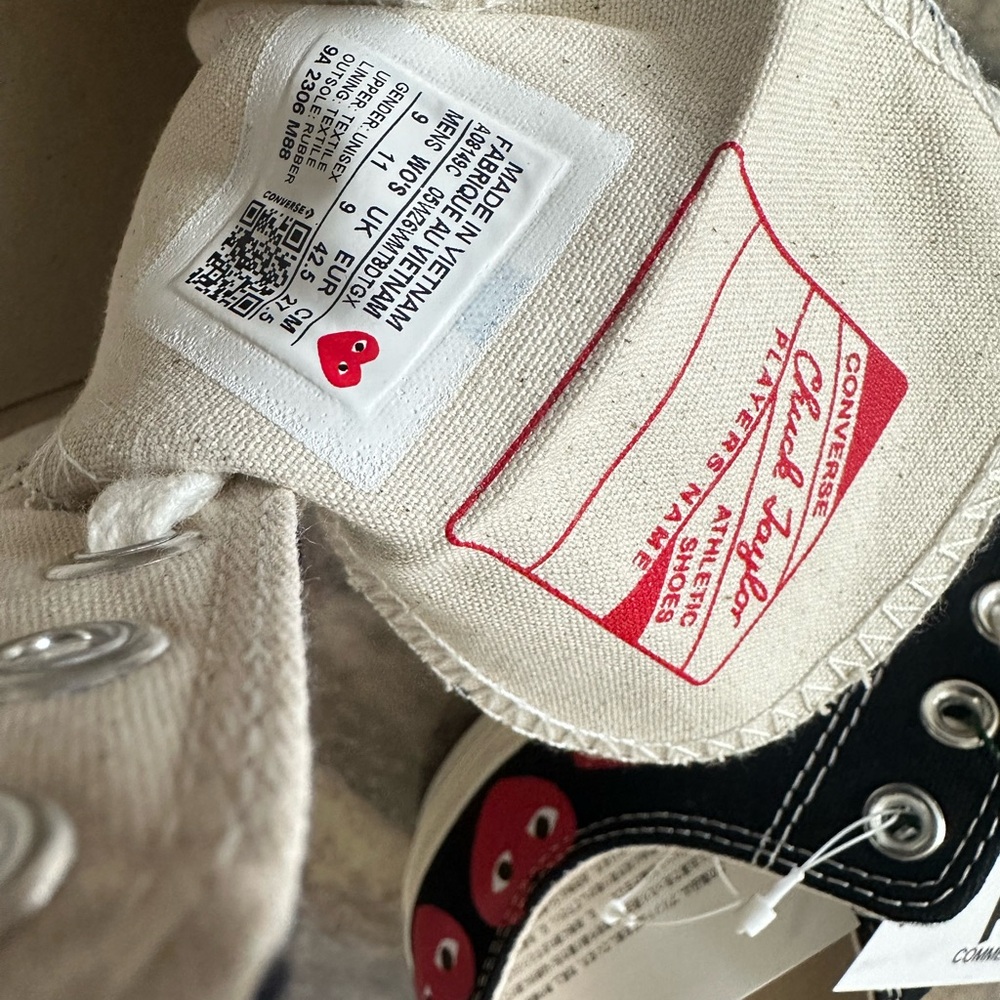 Comme des Garcons PLAY Kids Black and Red Sneakers - Picture 2 of 2